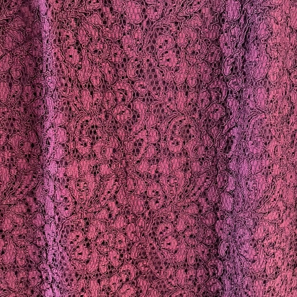 Adrianna Papell EUC Burgundy Square Neck Lace Dress Size 8 - Picture 4 of 5